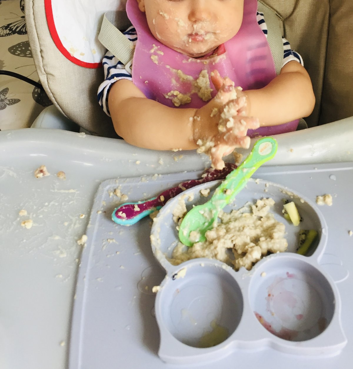 Miért hagyjuk a babákat maszatolni és ' játszani' az étellel! - Babakorban nem kell szépen enni!