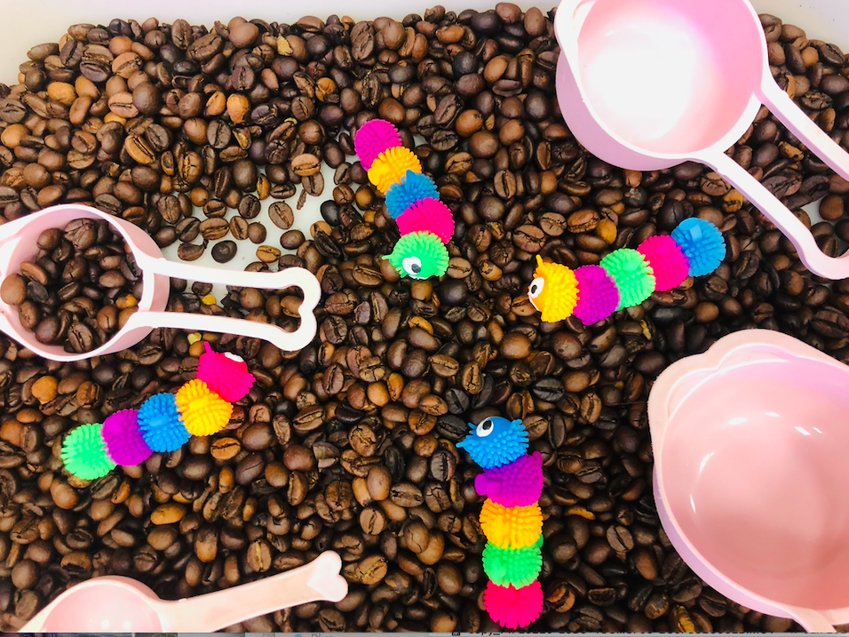 Kávébab Hernyó Maszatoló Tálca